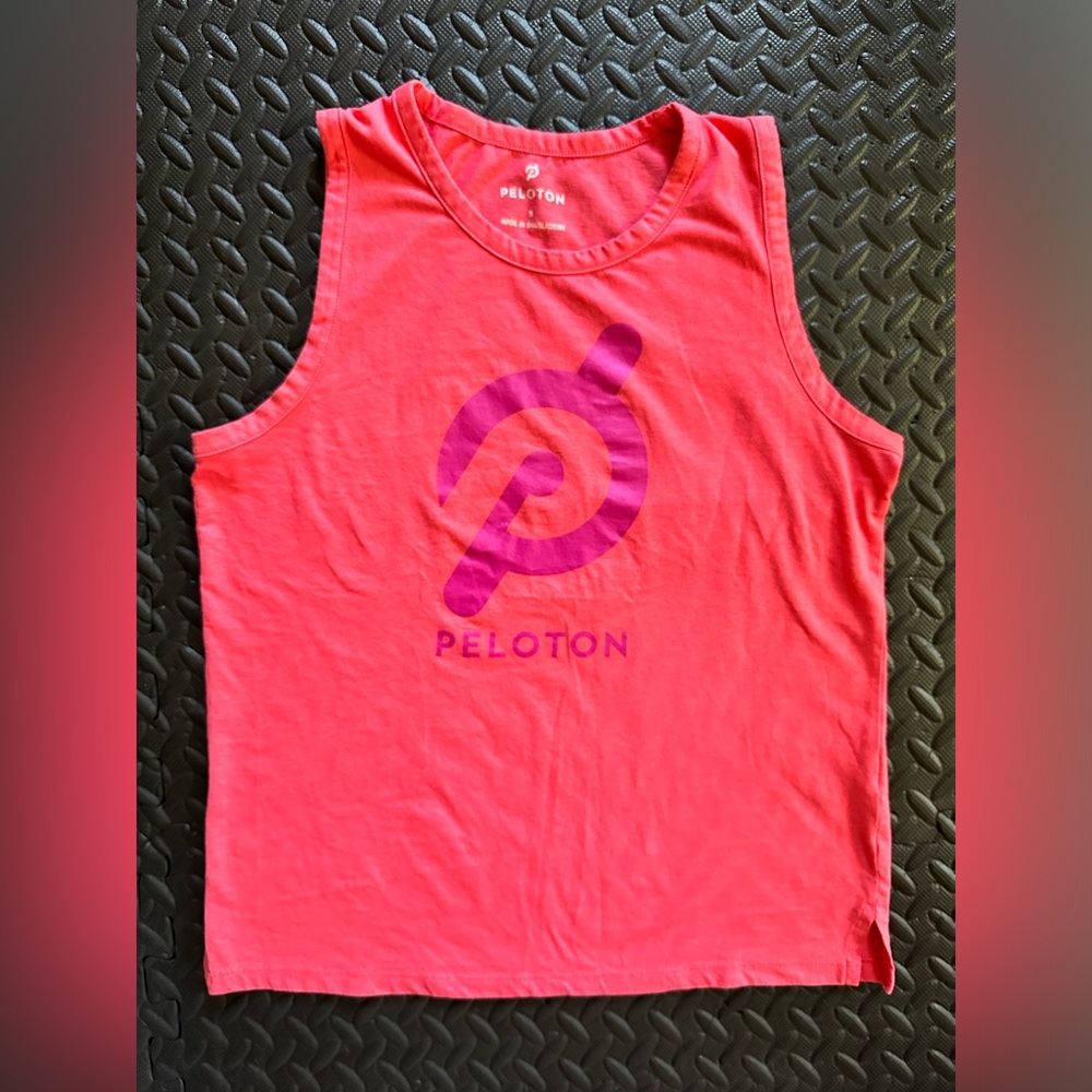 Peloton Workout Tank size small - pink